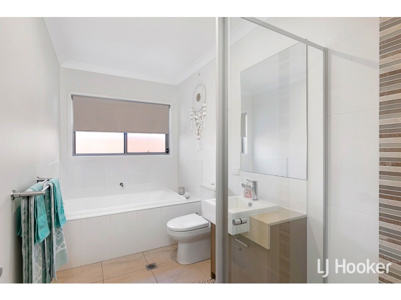 46 Golden Wattle Avenue, Mount Cotton QLD 4165