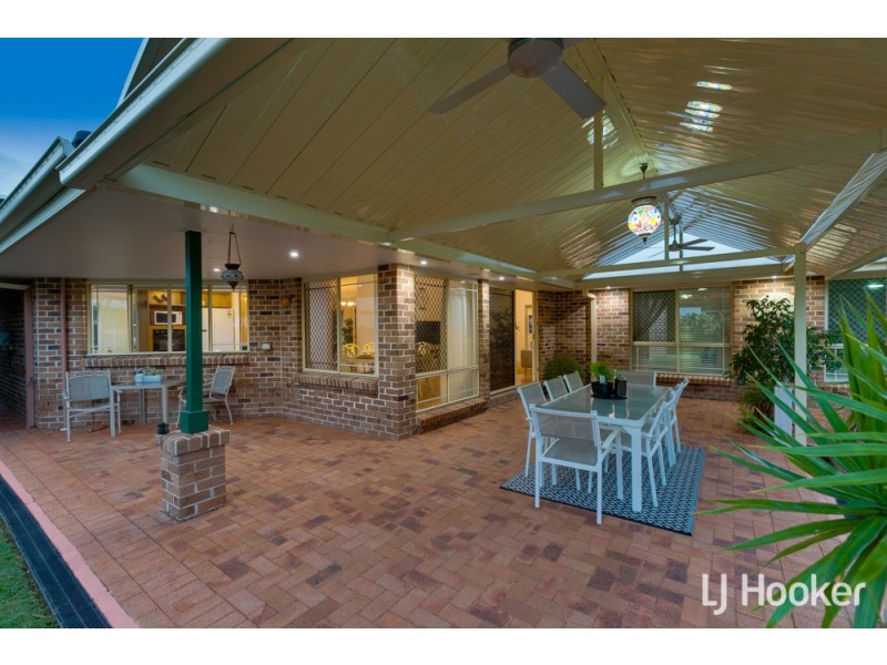 4 Sirocco Court, Ormiston QLD 4160