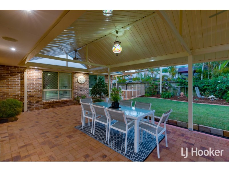 4 Sirocco Court, Ormiston QLD 4160