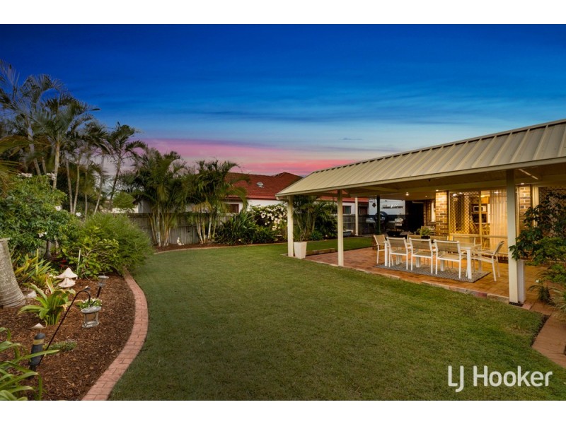 4 Sirocco Court, Ormiston QLD 4160