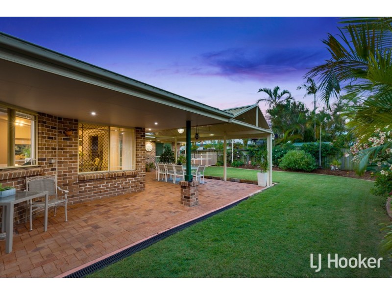 4 Sirocco Court, Ormiston QLD 4160