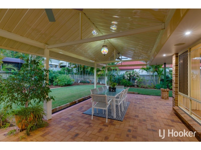 4 Sirocco Court, Ormiston QLD 4160
