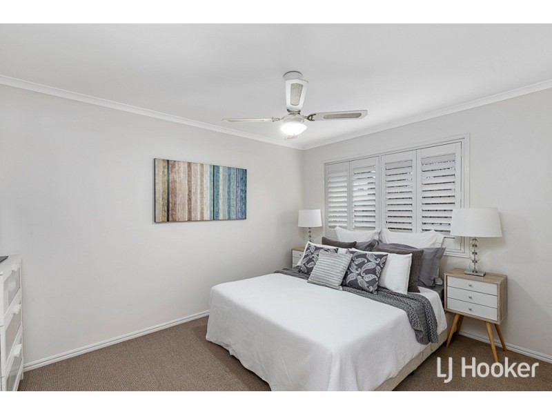 4 Sirocco Court, Ormiston QLD 4160