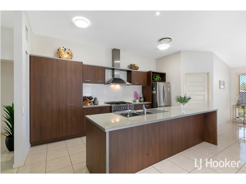 17 Balsam Street, Redland Bay QLD 4165
