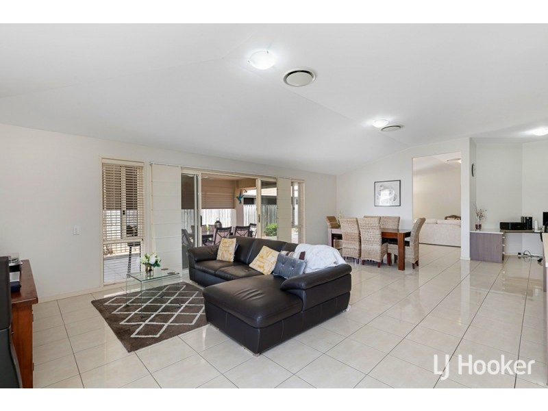 17 Balsam Street, Redland Bay QLD 4165