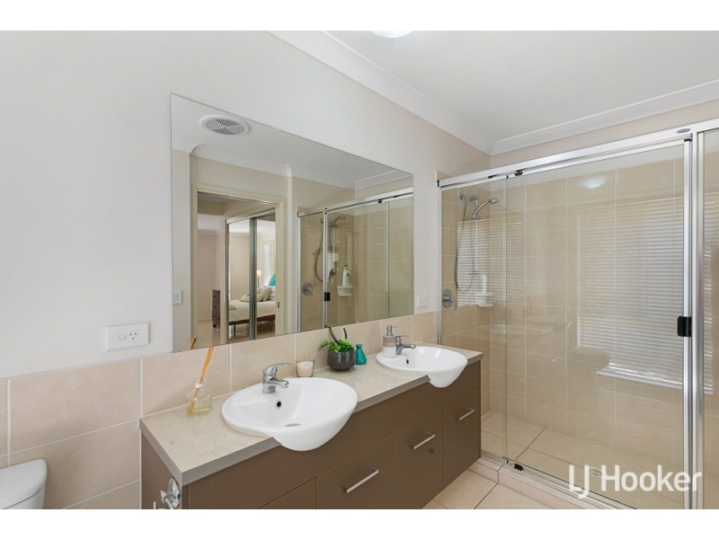 17 Balsam Street, Redland Bay QLD 4165
