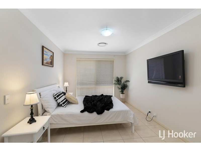 17 Balsam Street, Redland Bay QLD 4165