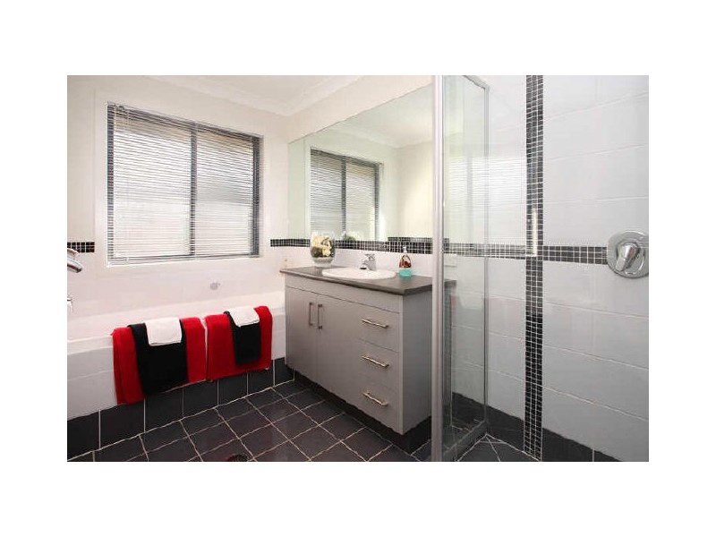 17 Tudar Place, Thornlands QLD 4164