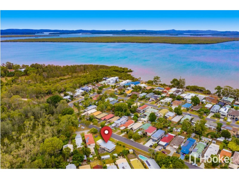 20 Shanahan Street, Redland Bay QLD 4165