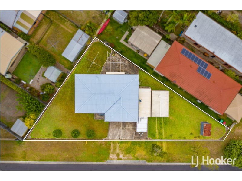 20 Shanahan Street, Redland Bay QLD 4165