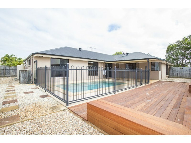 51 Trafalgar Vale Avenue, Wellington Point QLD 4160