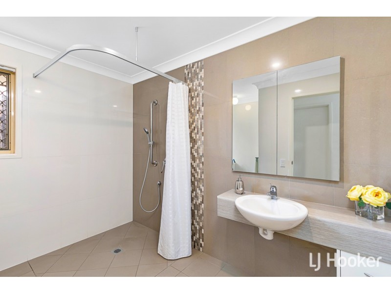 1 Dalmaso Close, Birkdale QLD 4159