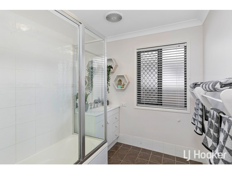 34 Thomas Street, Birkdale QLD 4159