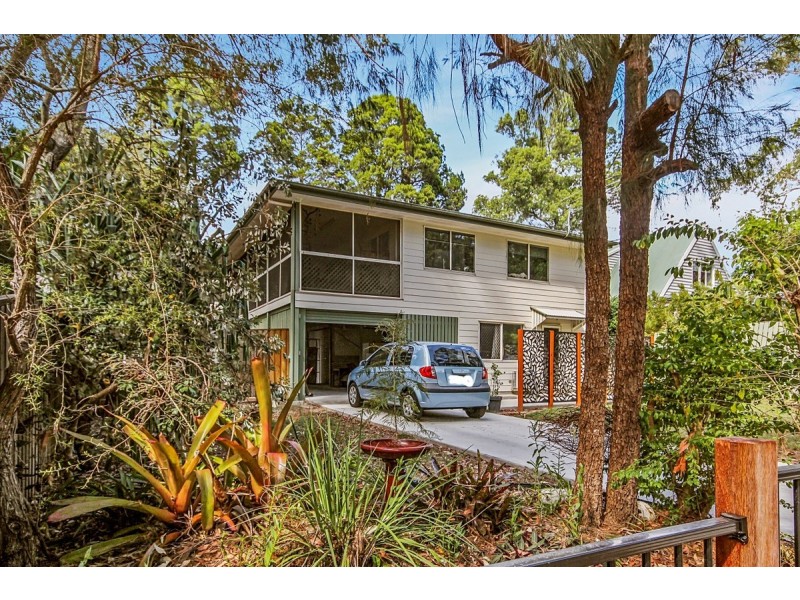 32 James Street, Coochiemudlo Island QLD 4184