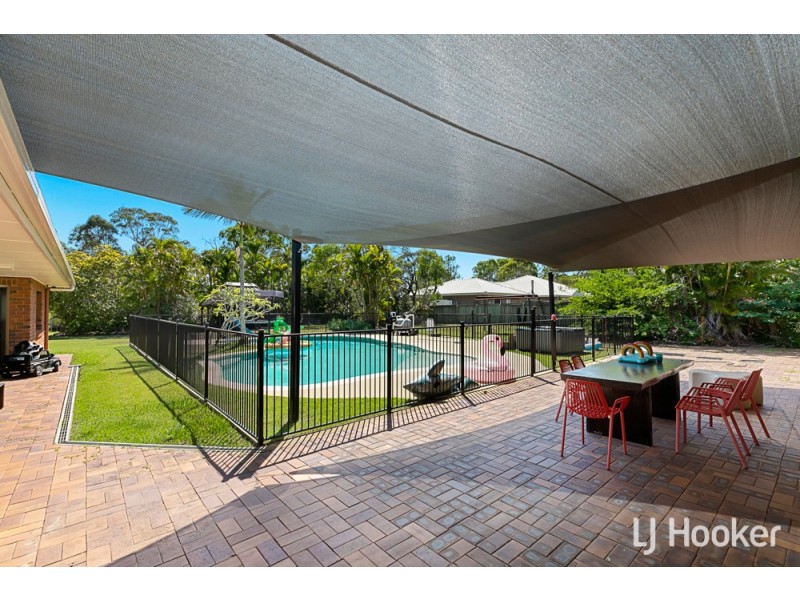 63 Whitehall Avenue, Birkdale QLD 4159