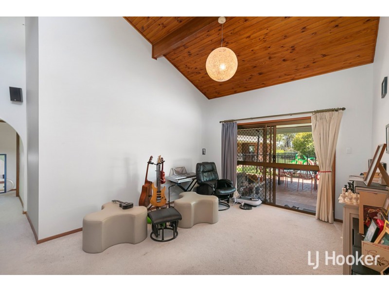 63 Whitehall Avenue, Birkdale QLD 4159