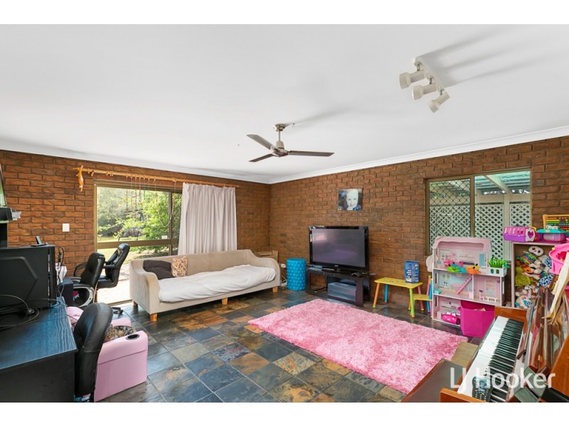 63 Whitehall Avenue, Birkdale QLD 4159