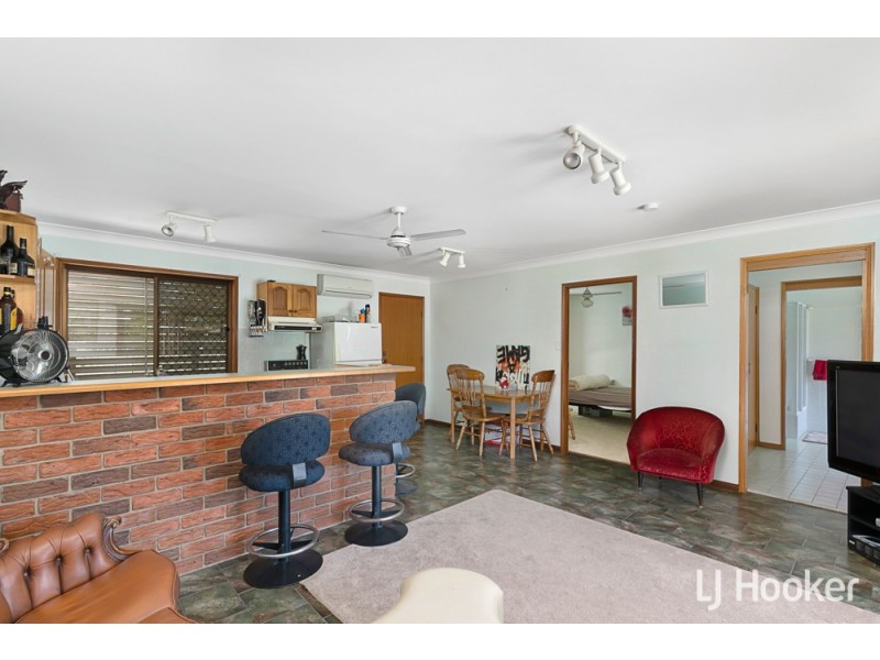 63 Whitehall Avenue, Birkdale QLD 4159