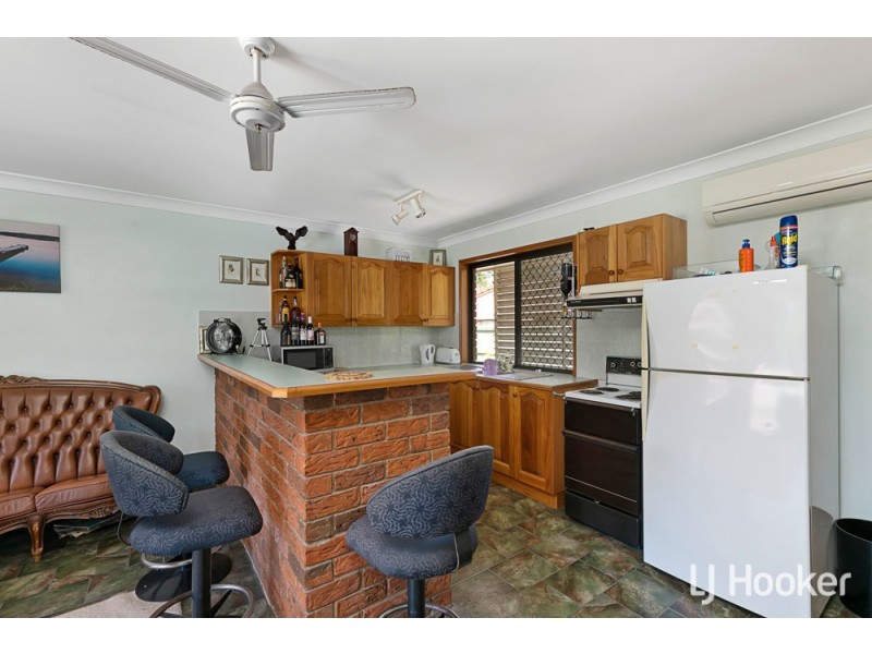 63 Whitehall Avenue, Birkdale QLD 4159