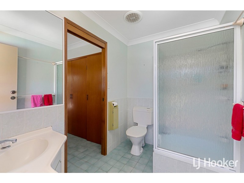 63 Whitehall Avenue, Birkdale QLD 4159