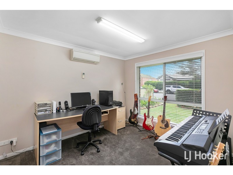 54 Pitt Street, Redland Bay QLD 4165