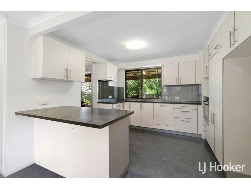 15 Dawn Crescent, Thornlands QLD 4164