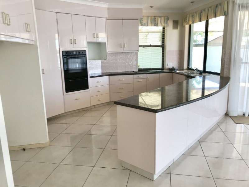 7 Kinsail Court, Cleveland QLD 4163