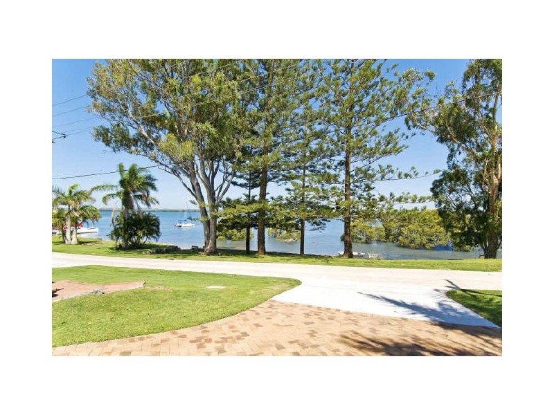 6a Waterfront Easement, Redland Bay QLD 4165