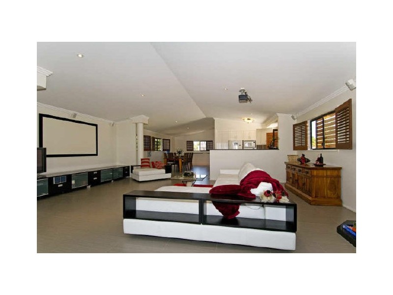 6a Waterfront Easement, Redland Bay QLD 4165