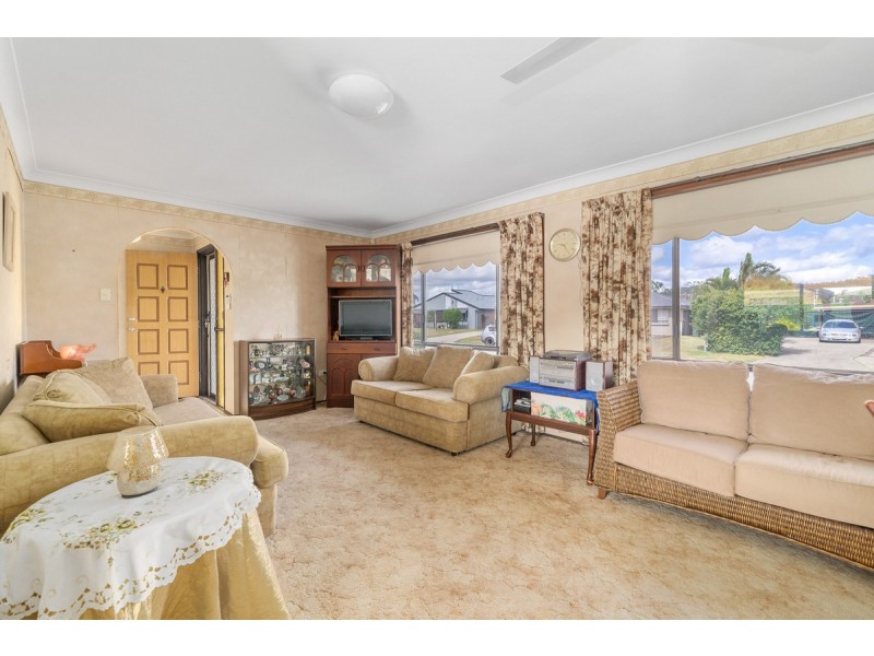 6 Glendevon Crescent, Mount Warren Park QLD 4207
