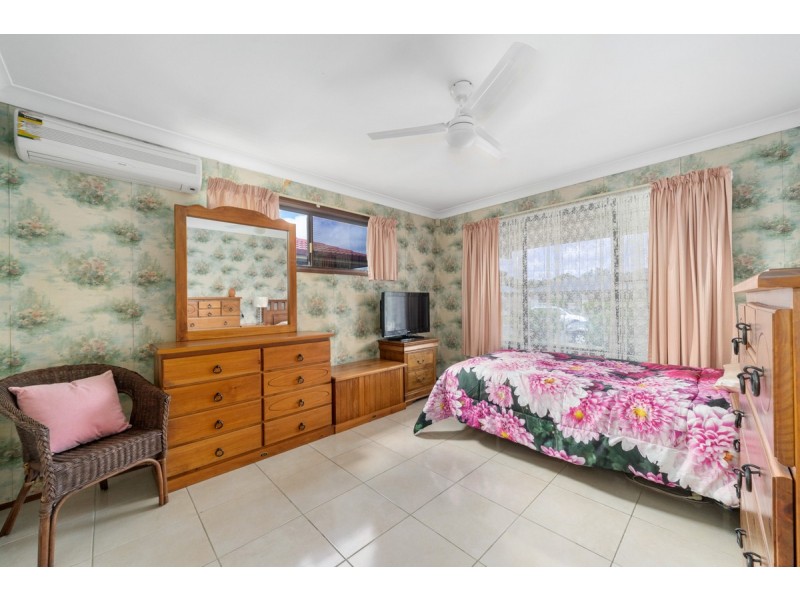 6 Glendevon Crescent, Mount Warren Park QLD 4207