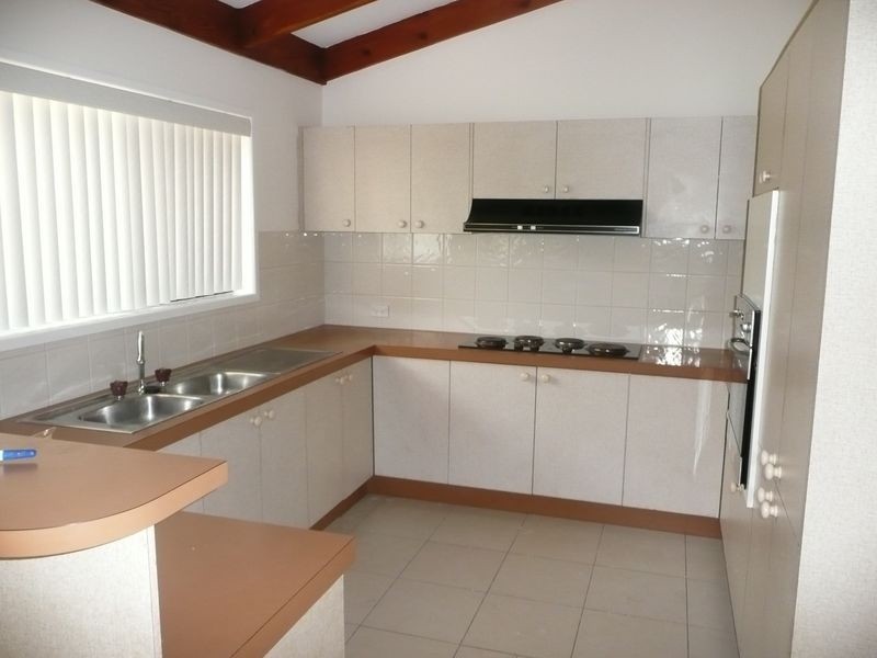 14 McCullagh Street, Cleveland QLD 4163