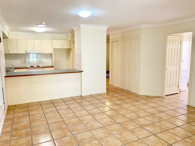 2/5 Short Street, Cleveland QLD 4163