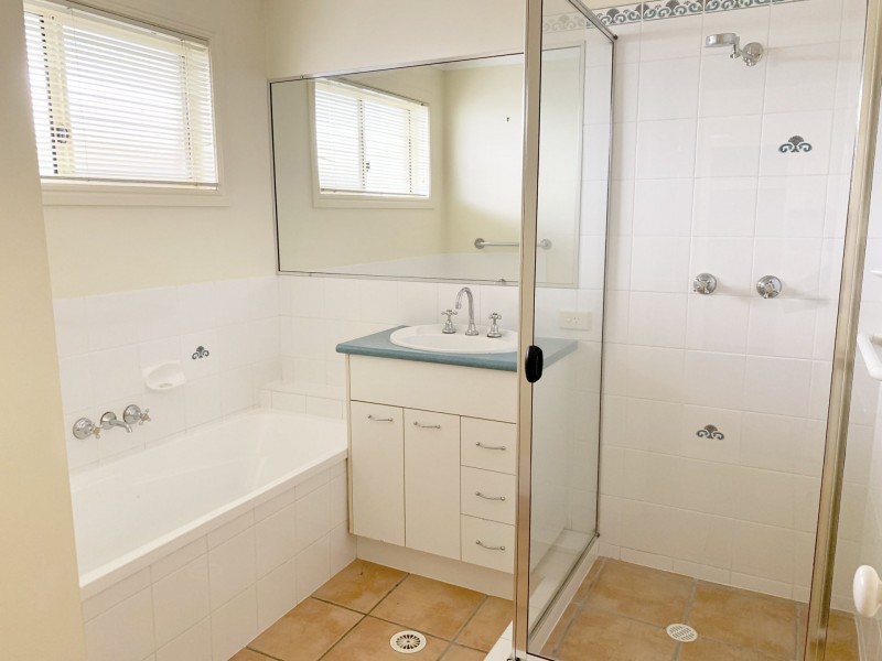 2/5 Short Street, Cleveland QLD 4163