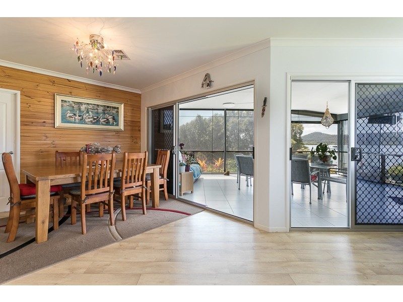 31-33 Wahine Drive, Russell Island QLD 4184