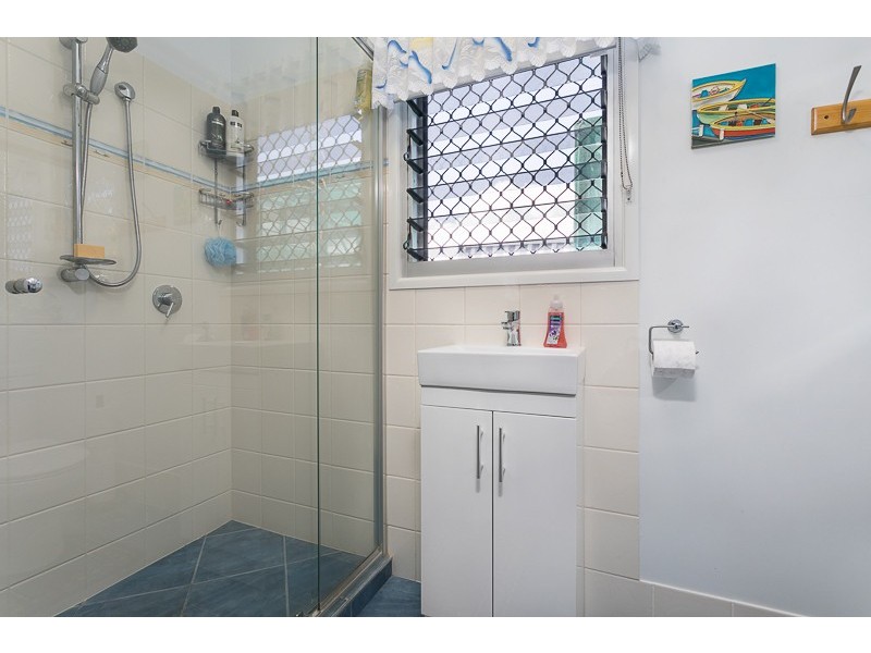 31-33 Wahine Drive, Russell Island QLD 4184