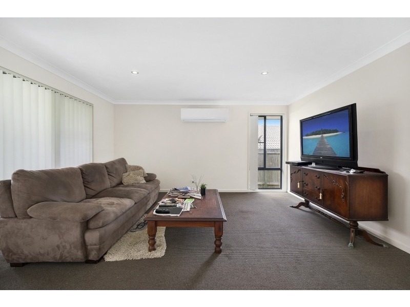 15 Custodian Crescent, Ormeau QLD 4208