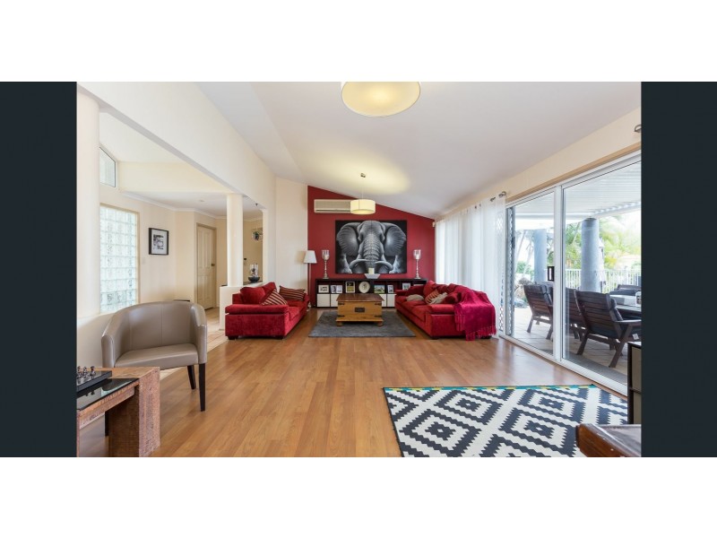 4 Raby Bay Boulevard, Cleveland QLD 4163