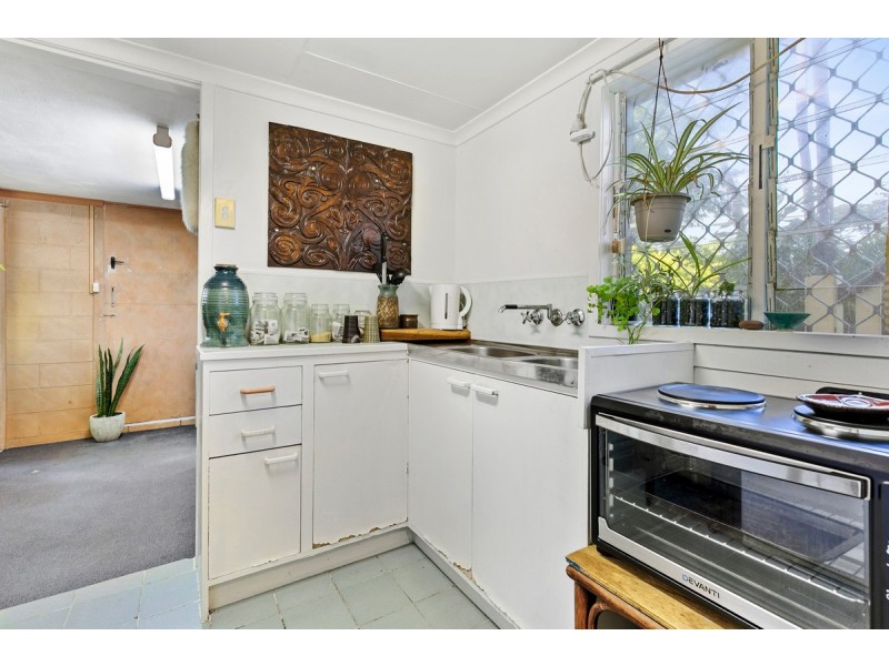 8 Dean Road, Alexandra Hills QLD 4161