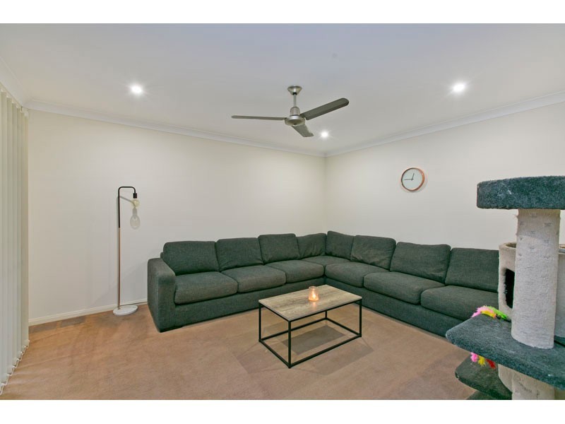 10 Lizard Place, Redland Bay QLD 4165