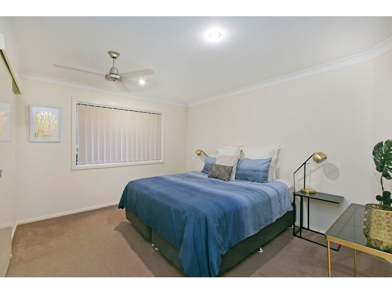 10 Lizard Place, Redland Bay QLD 4165