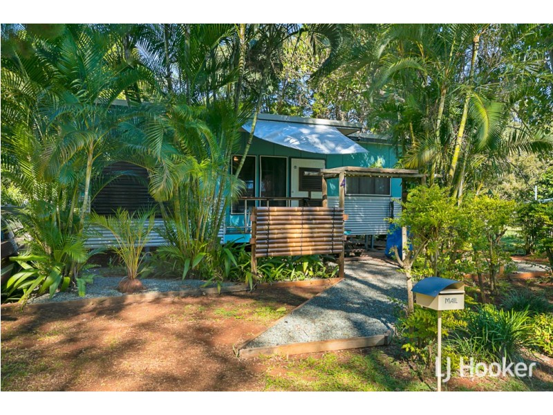4 Aminya Street, Coochiemudlo Island QLD 4184