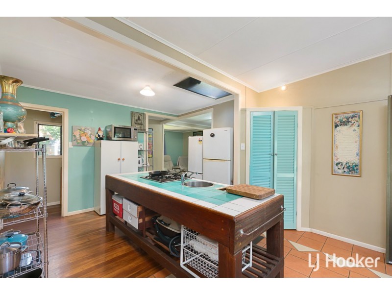 4 Aminya Street, Coochiemudlo Island QLD 4184