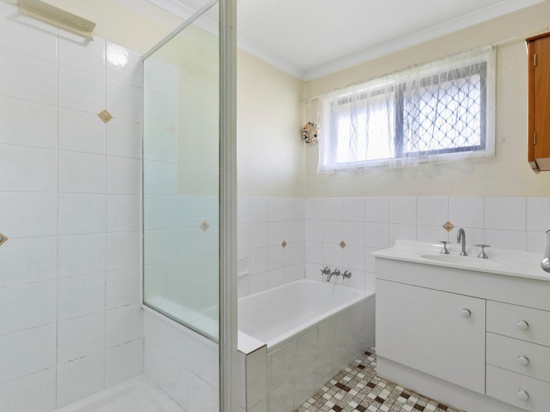 25 Spoonbill Street, Birkdale QLD 4159