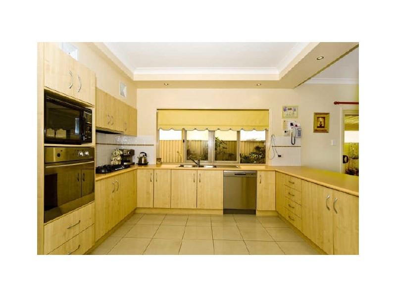 5 Mallan Terrace, Birkdale QLD 4159