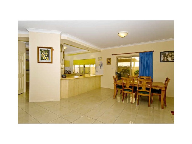 5 Mallan Terrace, Birkdale QLD 4159