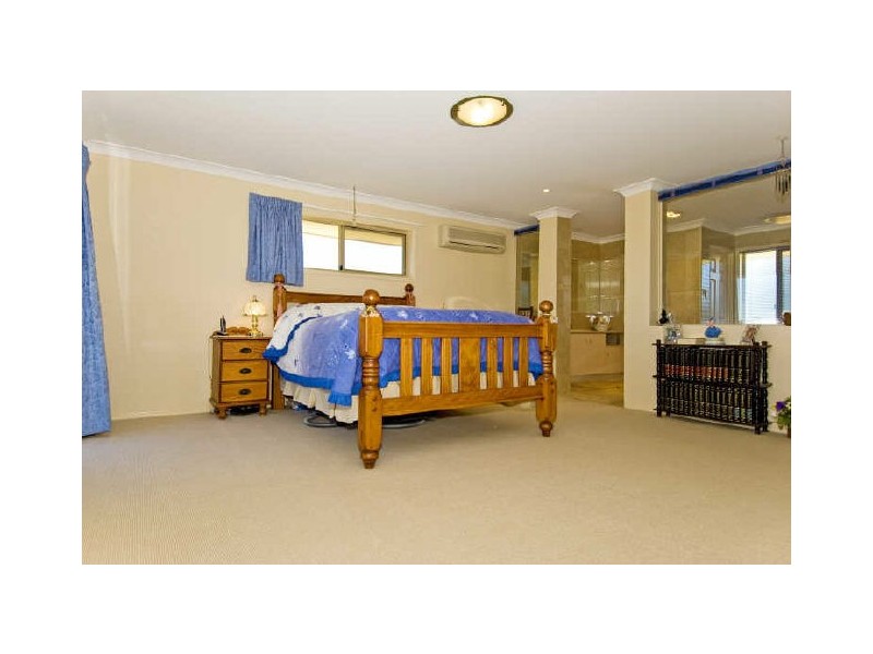 5 Mallan Terrace, Birkdale QLD 4159
