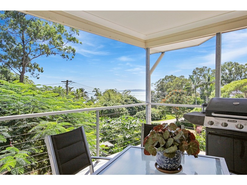 74 Perulpa Drive, Lamb Island QLD 4184