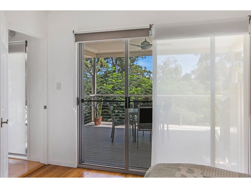 74 Perulpa Drive, Lamb Island QLD 4184