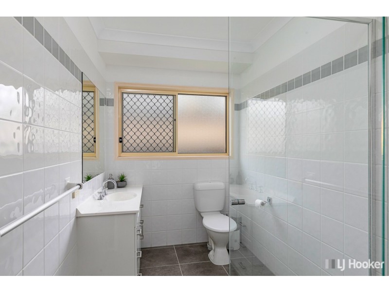 17 Maud Street, Birkdale QLD 4159